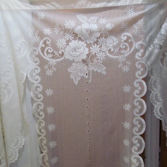 JC Penney Set of 3 Floral Lace Curtains Ivory Cream Scalloped Edges 72 x 42.5" - Picture 9 of 16